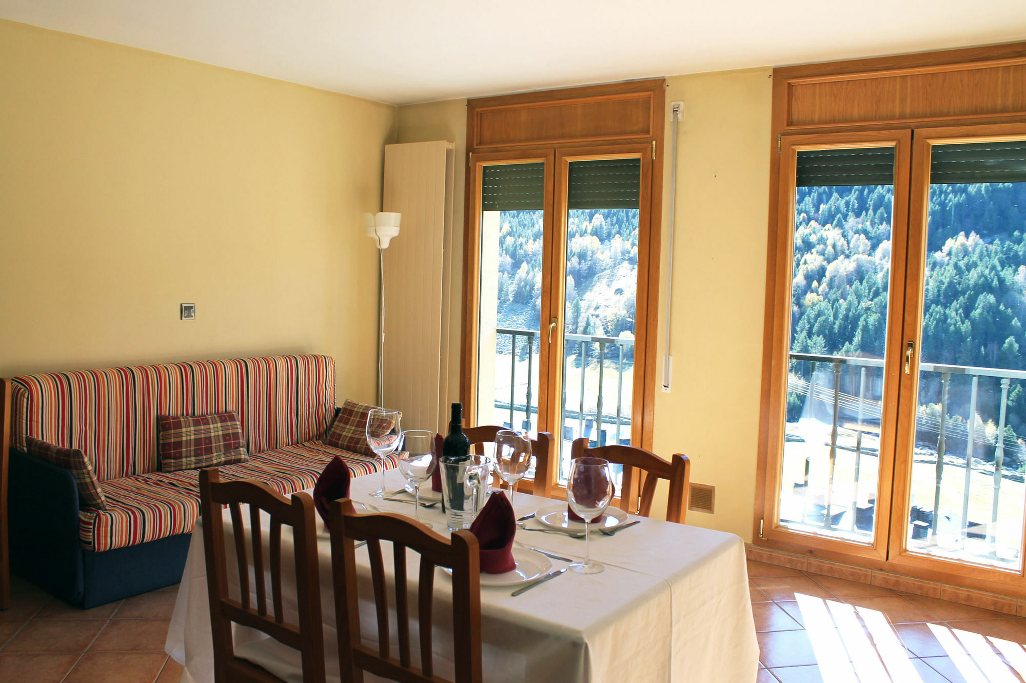 Apartamentos Glac Soldeu 3000 Bordes d'Envalira Dış mekan fotoğraf